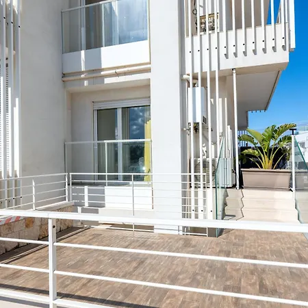 Appartamento Up To 16 Guests - 3 Separate In One Building *